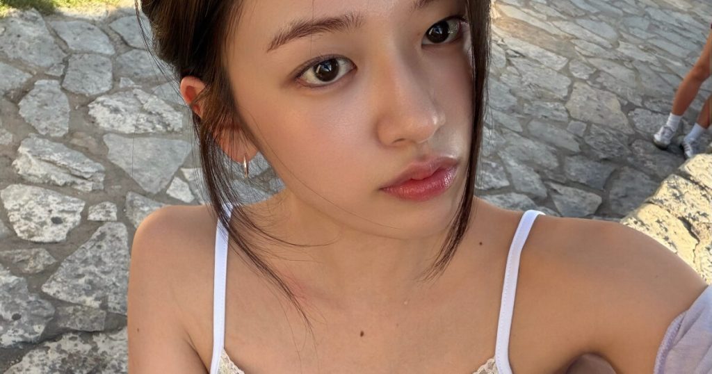 IVE’s Ahn Yujin Turns The US Upside Down With Her Beauty